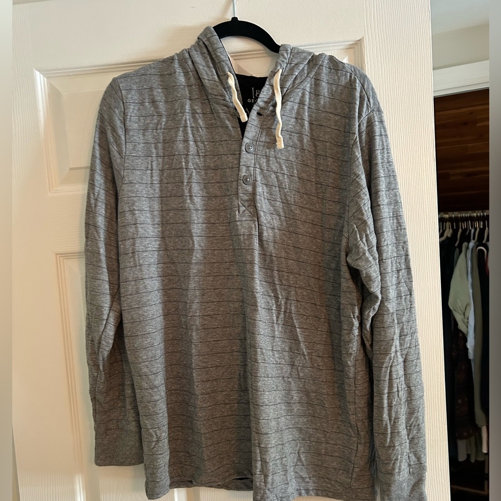 George long sleeve 3-Button pullover